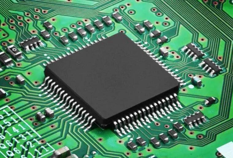 回收存儲器、傳感器、微控制器、收發(fā)器，新能源IC，5G 芯片