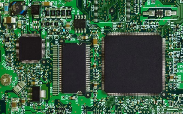 收購 [NXP] 芯片： 物聯(lián)網(wǎng)芯片、處理器 IC、汽車 MCU、砷化鎵 MMIC 放大器、觸摸傳感器