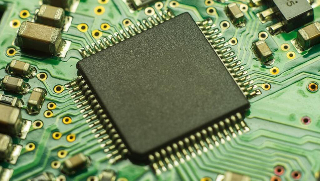 收購(gòu)【Intel】現(xiàn)場(chǎng)可編程門陣列：Stratix IV FPGAs、SoC FPGAs、Cyclone 10 FPGAs、Arria FPGAs